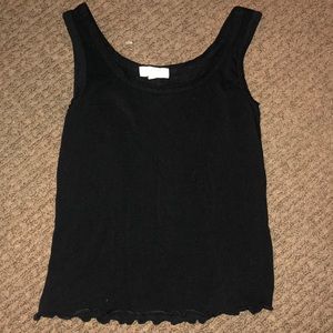 Black cropped tank